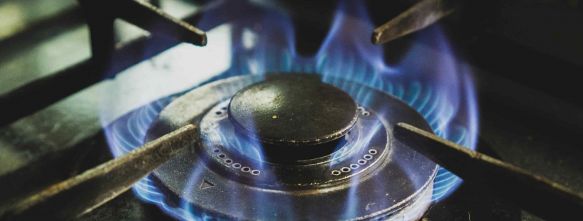 Gasflamme auf Herd - FAQ zur Erdgas-Versorgungssicherheit in Österreich.