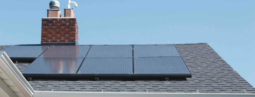 Photovoltaikanlage auf einem Familienhaus.