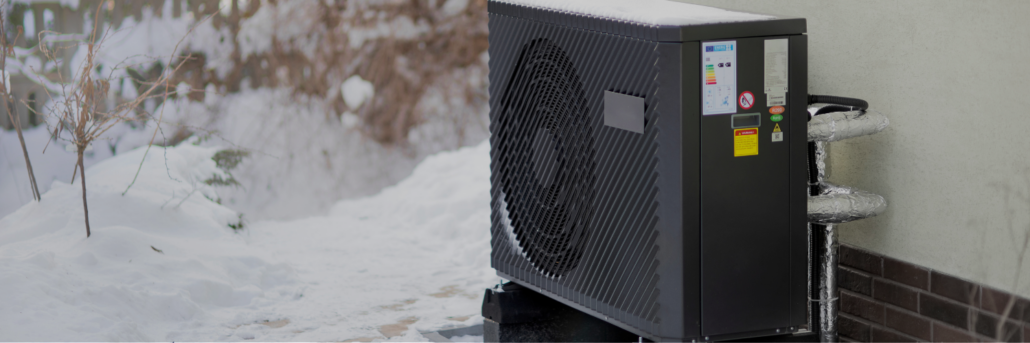 Eine Wärmepumpe im Winter.